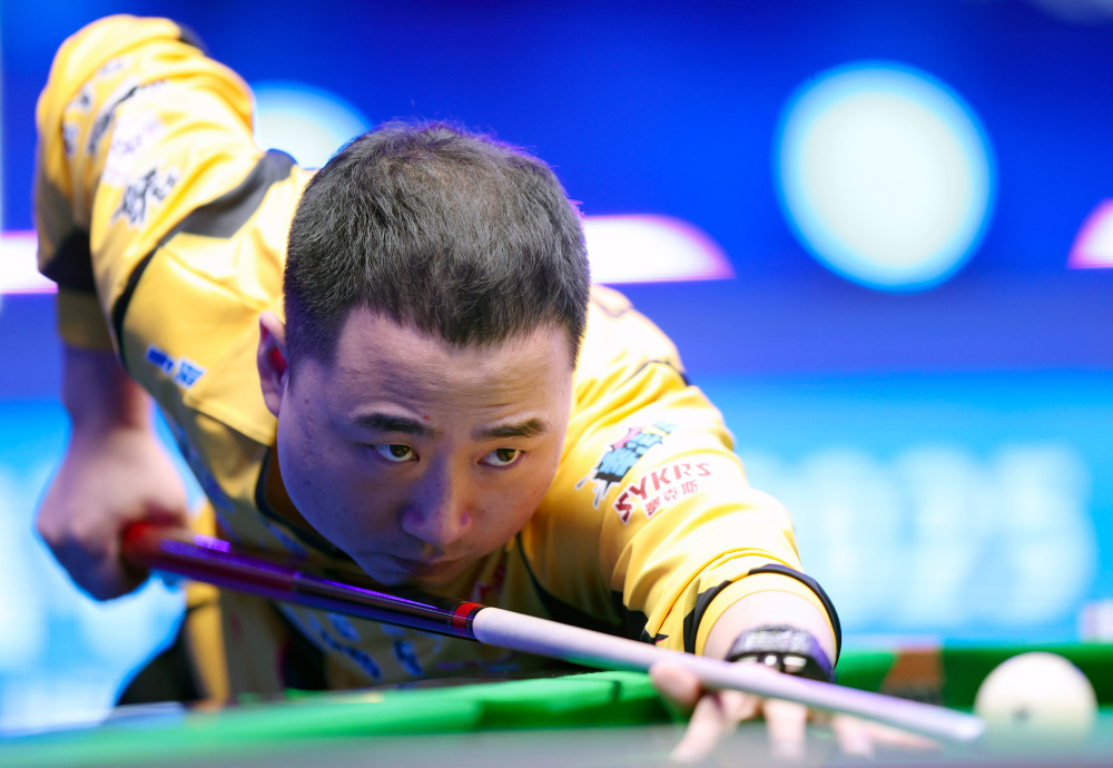 甲球队看到 甲球队看到