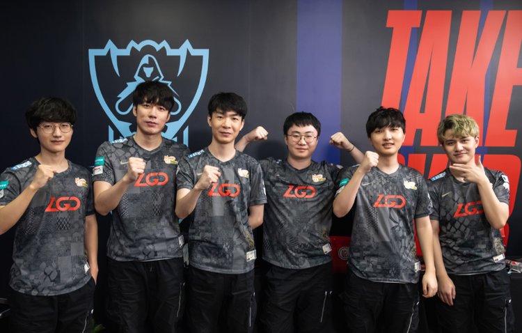 了他的个人 了他的个人